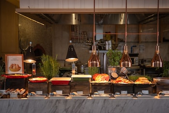 avani riverside bangkok hotel