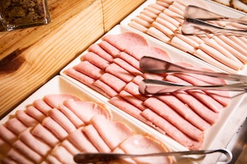 avani riverside bangkok hotel