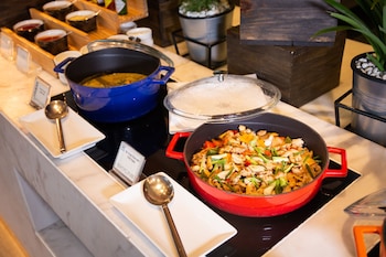 avani riverside bangkok hotel