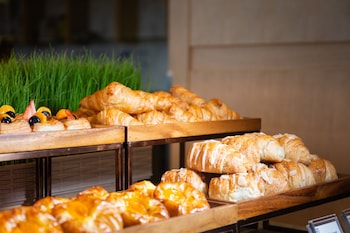 avani riverside bangkok hotel