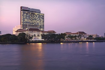 avani riverside bangkok hotel