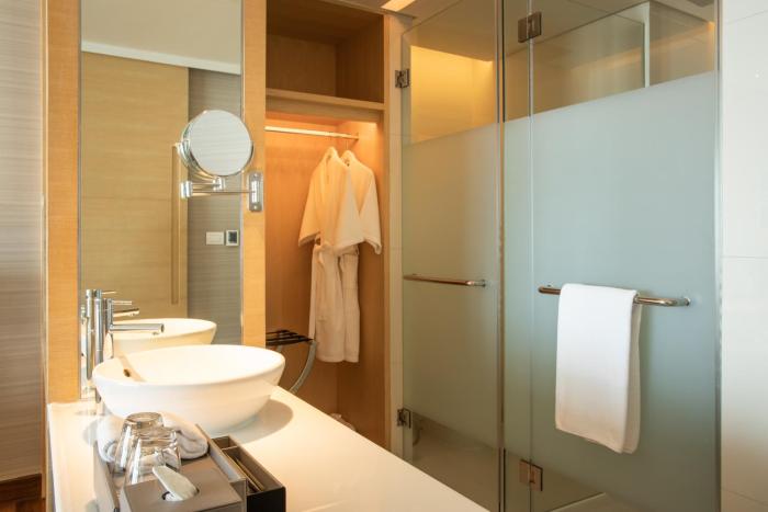 avani riverside bangkok hotel