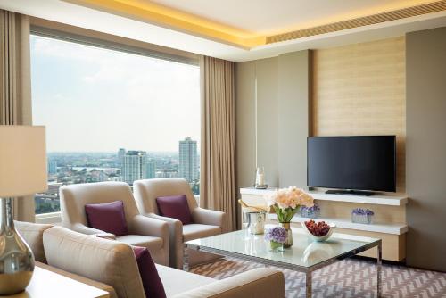 avani riverside bangkok hotel