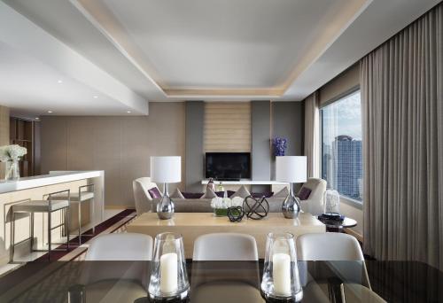 avani riverside bangkok hotel