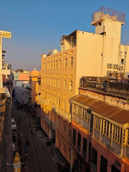 gauri gangaa at har ki pauri with private ganga ghat
