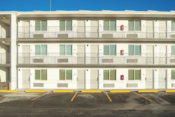 The Alice Hotel,1222 S Freeway,3 star