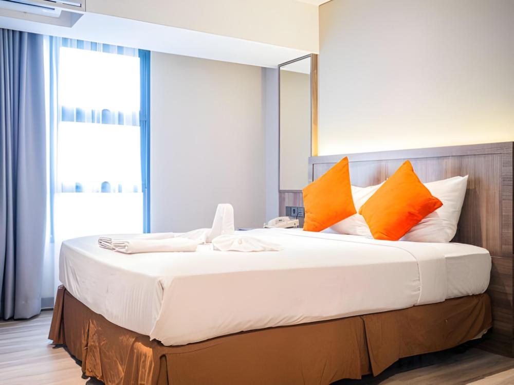 grand tropic suites hotel