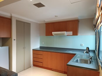 grand tropic suites hotel