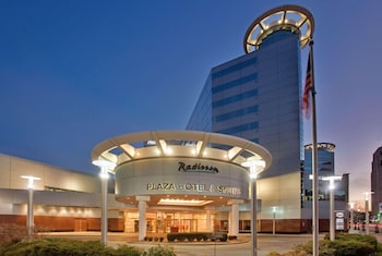 radisson plaza hotel and suites kalamazoo