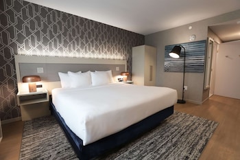 radisson plaza hotel and suites kalamazoo