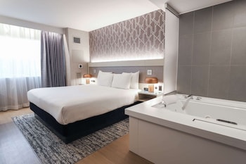radisson plaza hotel and suites kalamazoo
