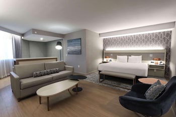 radisson plaza hotel and suites kalamazoo