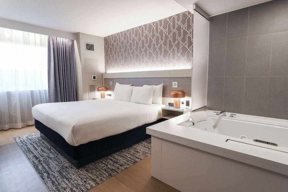 radisson plaza hotel and suites kalamazoo