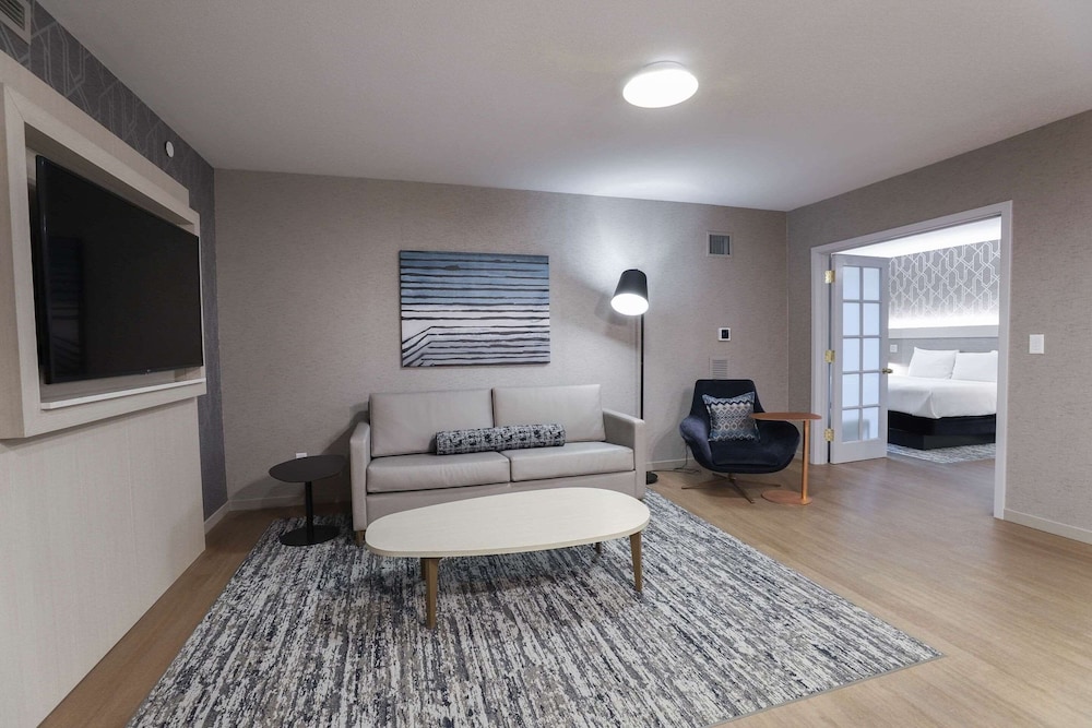 radisson plaza hotel and suites kalamazoo