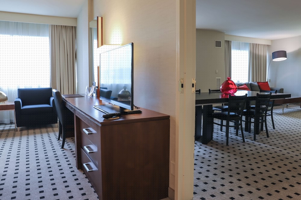 radisson plaza hotel and suites kalamazoo