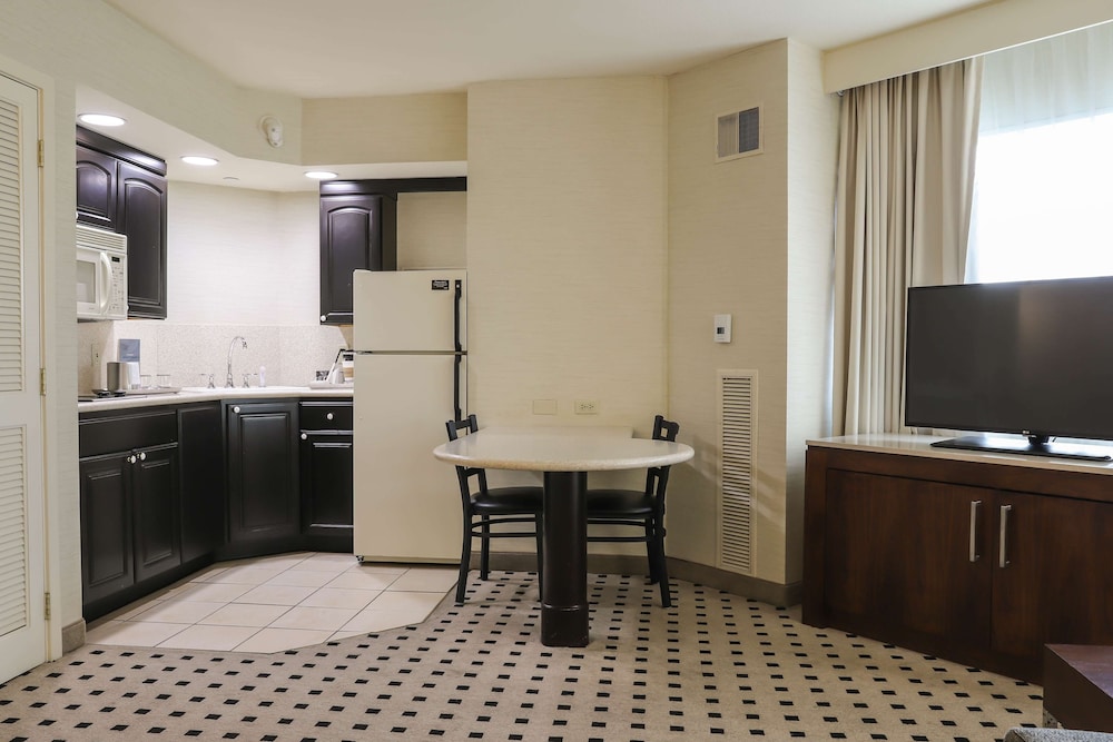 radisson plaza hotel and suites kalamazoo
