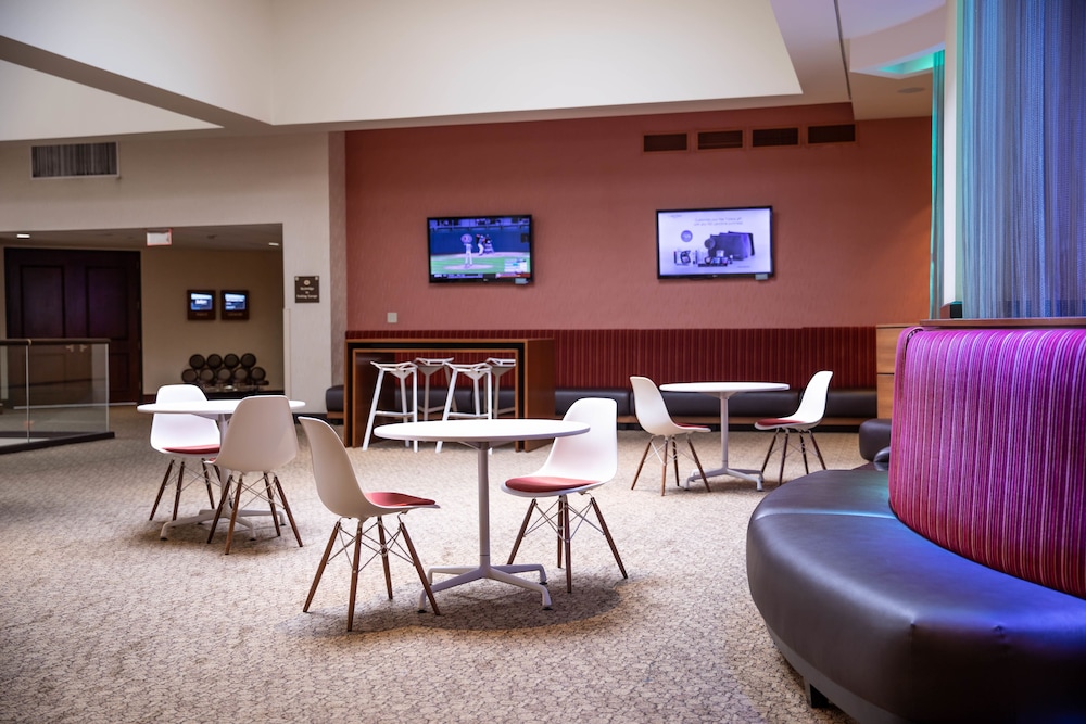 radisson plaza hotel and suites kalamazoo