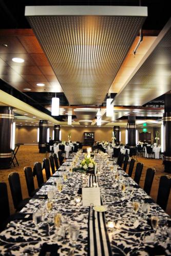 radisson plaza hotel and suites kalamazoo