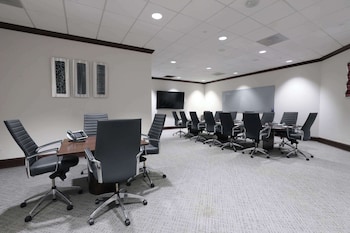 radisson plaza hotel and suites kalamazoo