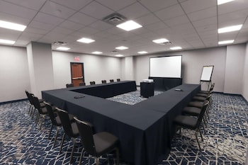 radisson plaza hotel and suites kalamazoo