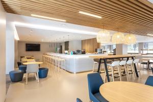 Holiday Inn Lisbon By Ihg,Avenida Antonio Jose De Almeida 28-A,4 star
