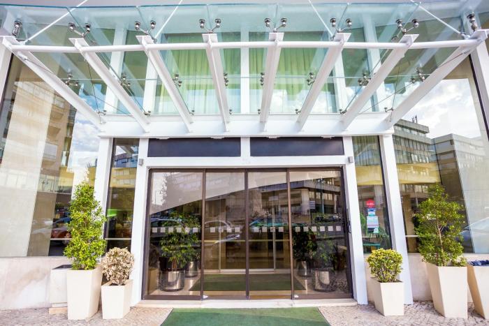 holiday inn lisbon by ihg