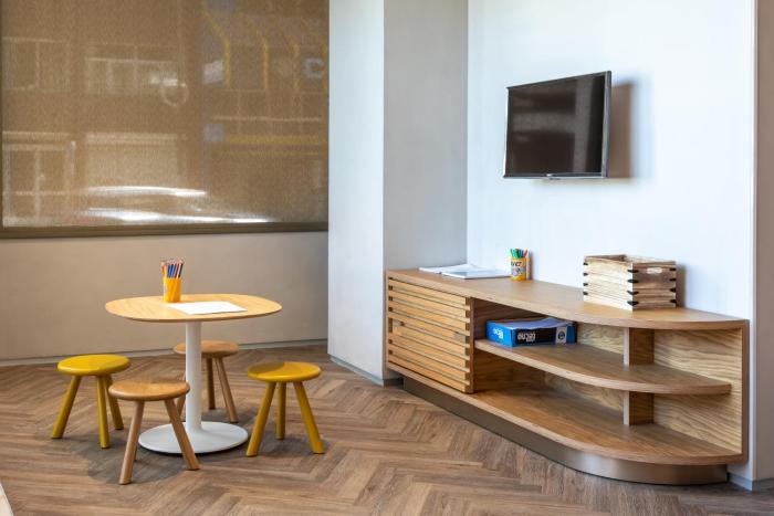 holiday inn lisbon by ihg