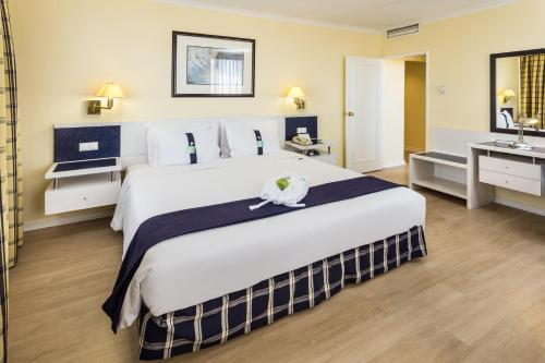 holiday inn lisbon by ihg