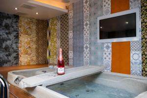 the exhibitionist hotel