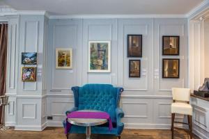 the exhibitionist hotel