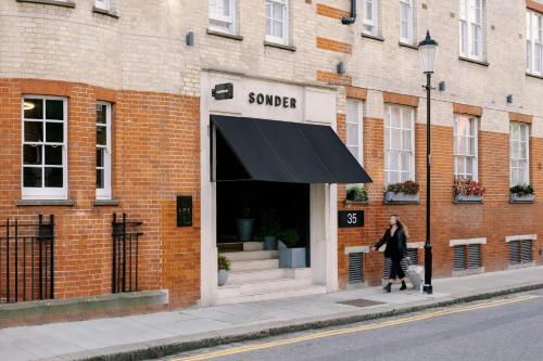 Chelsea Green Hotel, Sonder By Marriott Bonvoy,35 Ixworth Place,4 star