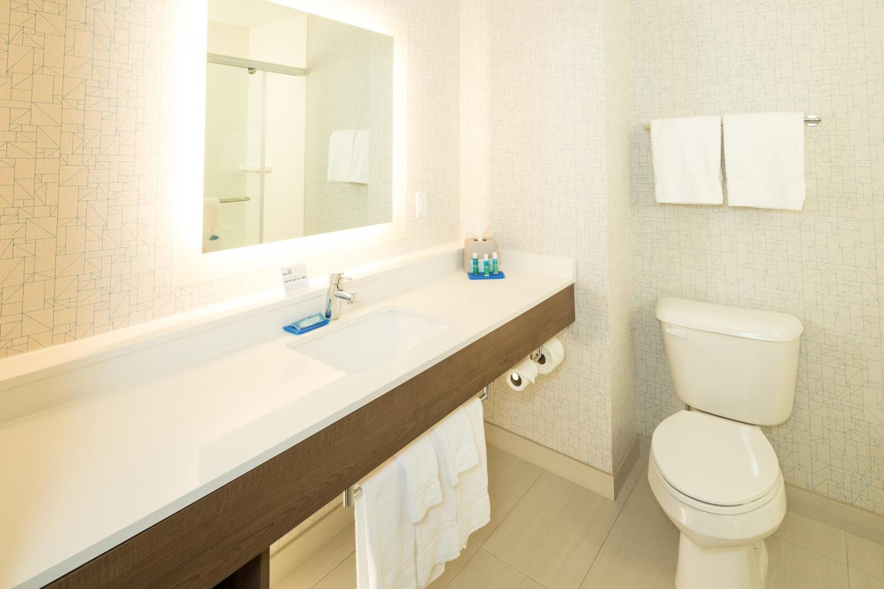 holiday inn express hotel and suites bay city by ihg