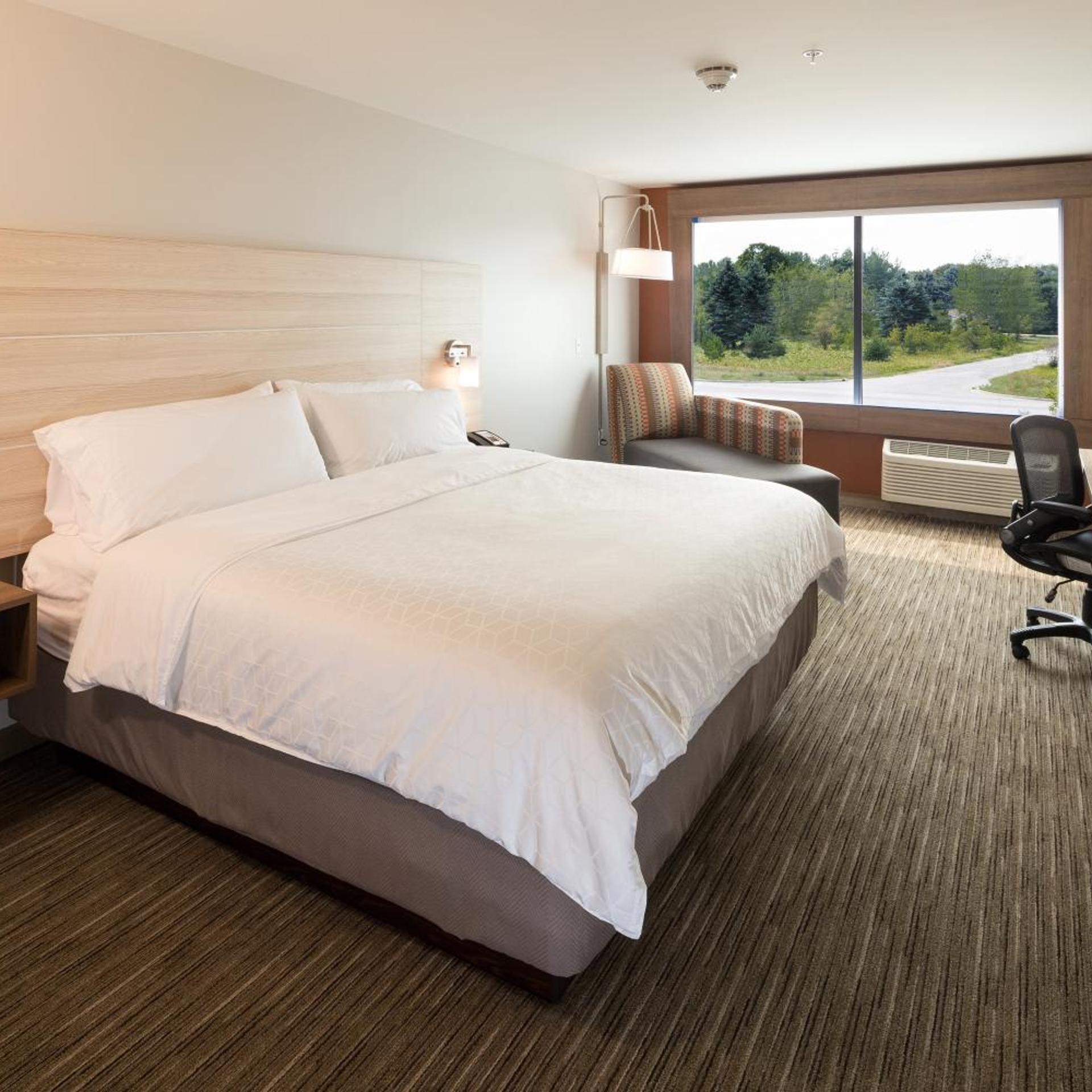 holiday inn express hotel and suites bay city by ihg