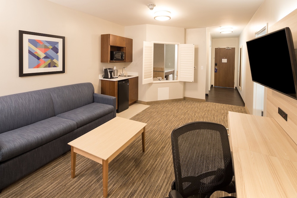 holiday inn express hotel and suites bay city by ihg
