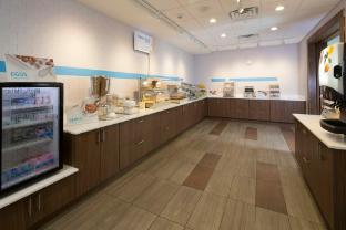 holiday inn express hotel and suites bay city by ihg