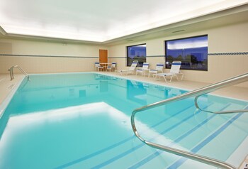 Holiday Inn Express Hotel & Suites Bay City By Ihg,Bay City>>Auburn,3 star