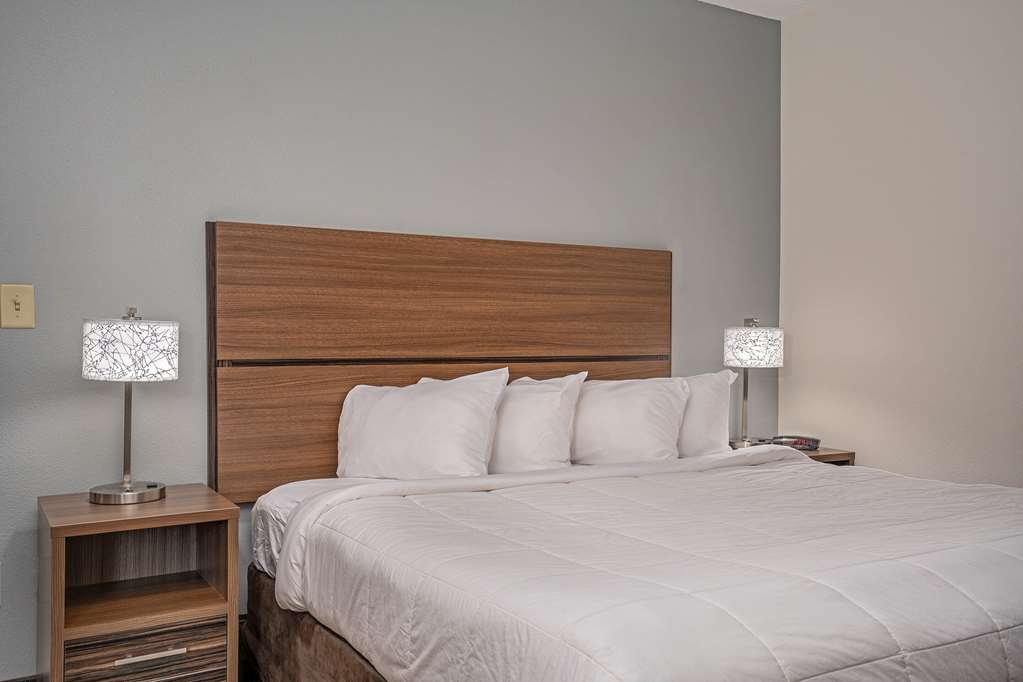 mainstay suites wilmington