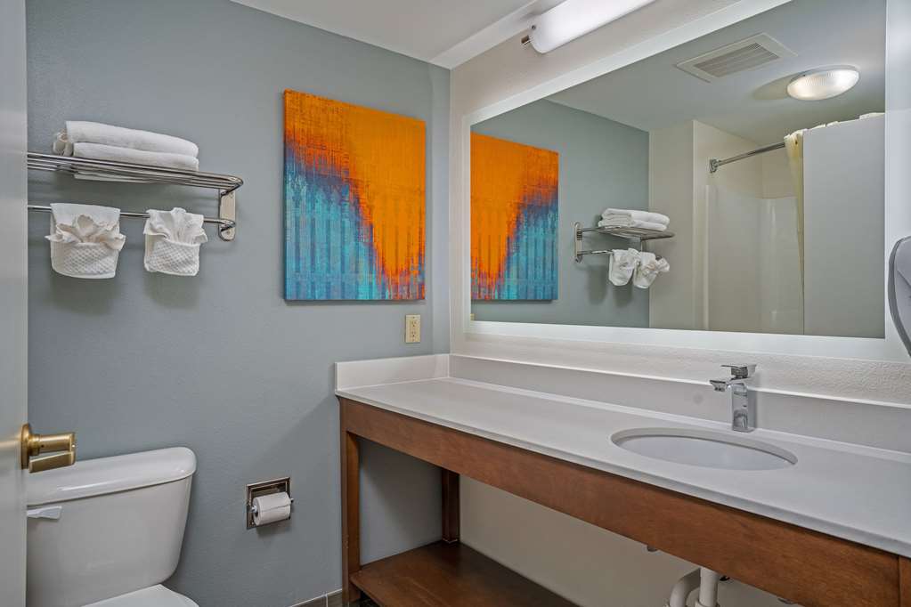 mainstay suites wilmington