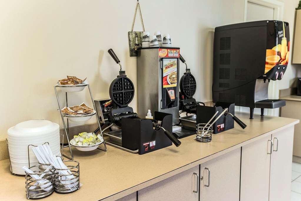 mainstay suites wilmington university area