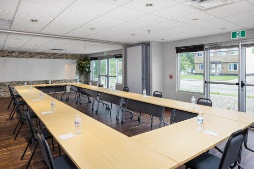 Home Inn & Suites Yorkton,Yorkton>>Regina,3 star