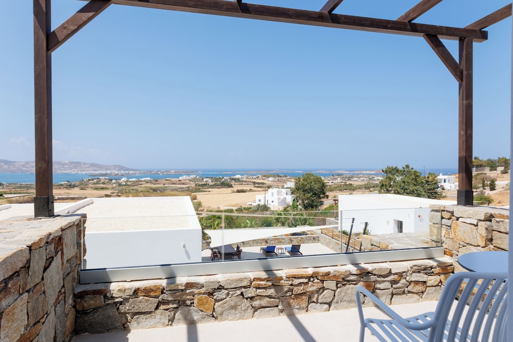 paros