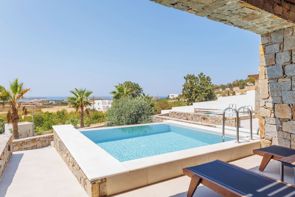 paros