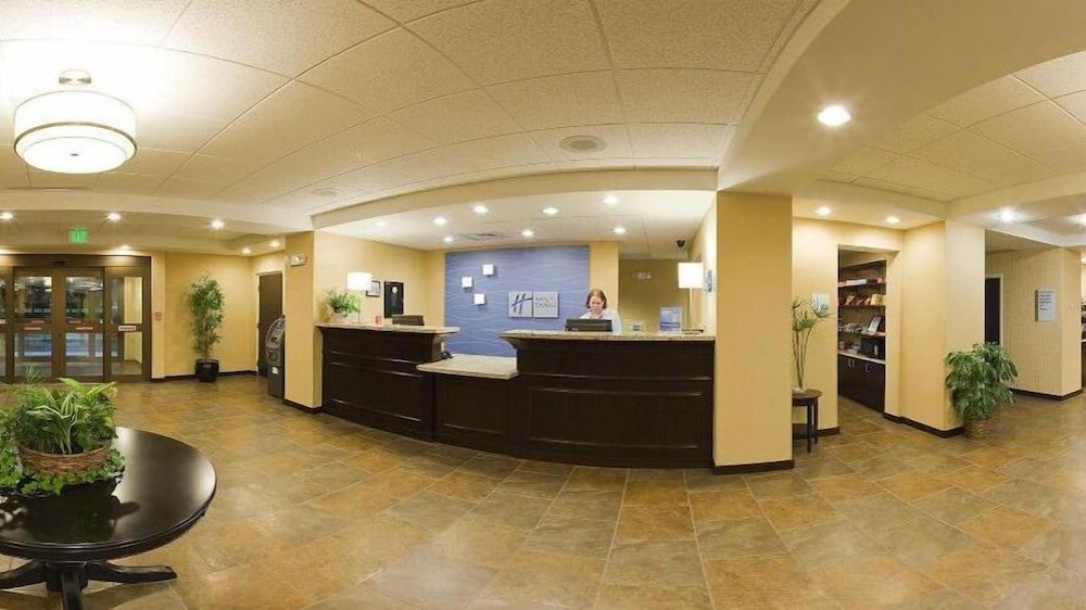 holiday inn express hotel and suites malone by ihg