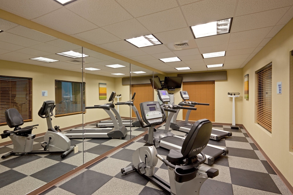 holiday inn express hotel and suites malone by ihg