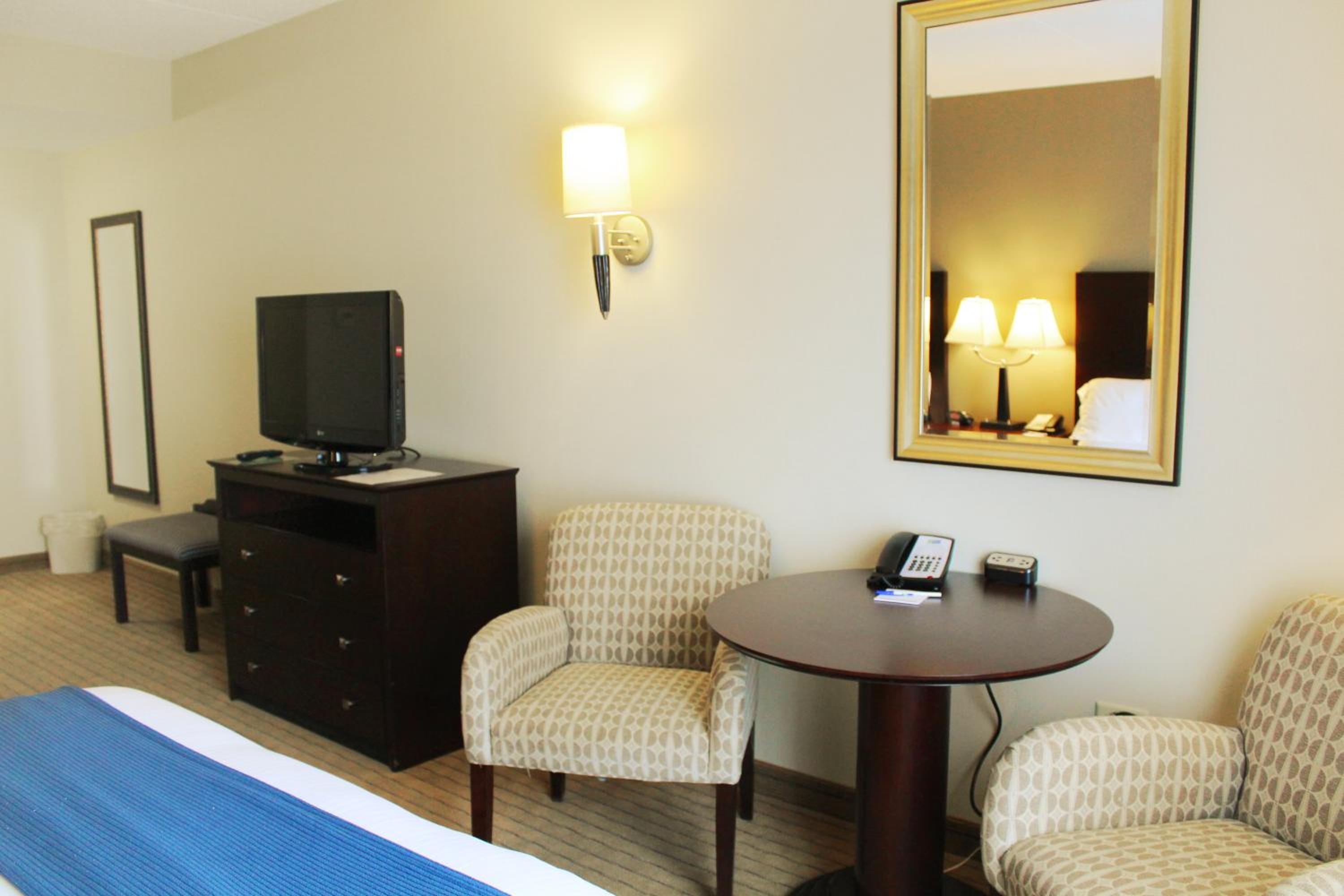 holiday inn express hotel and suites malone by ihg