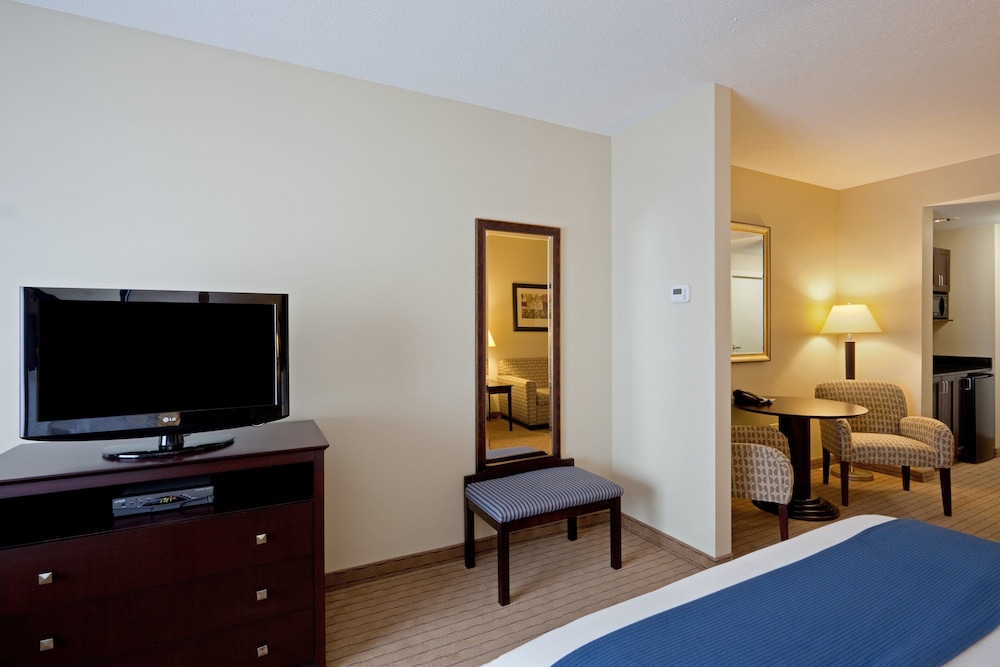 holiday inn express hotel and suites malone by ihg