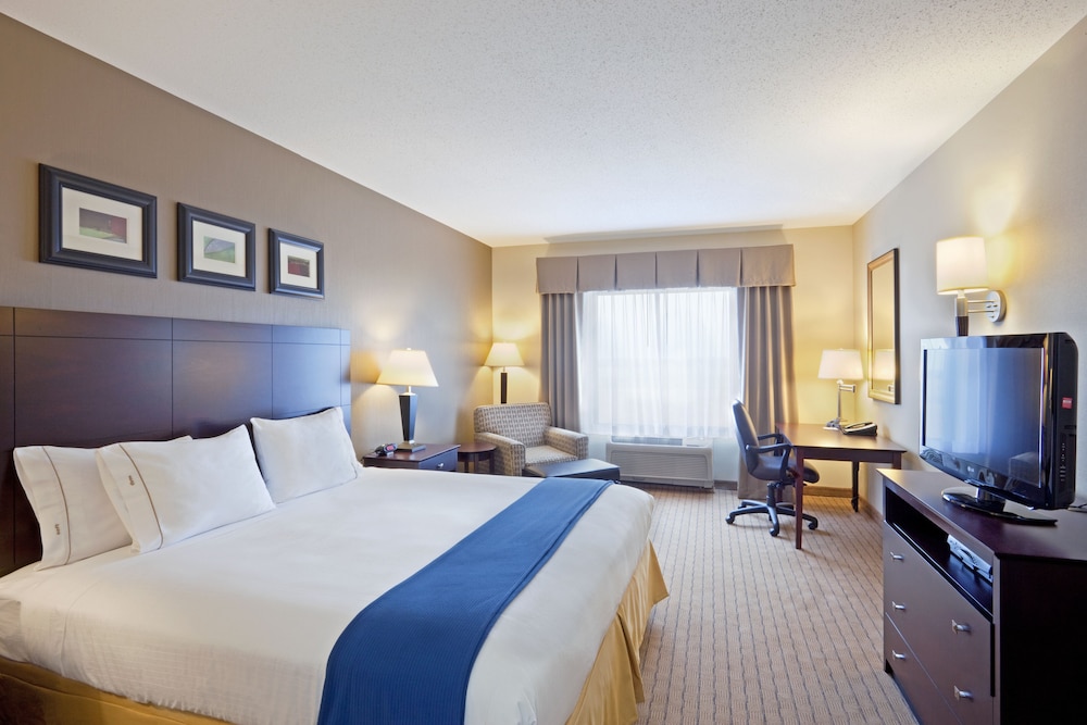 holiday inn express hotel and suites malone by ihg