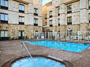 hampton inn and suites mansfield