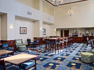 hampton inn and suites mansfield
