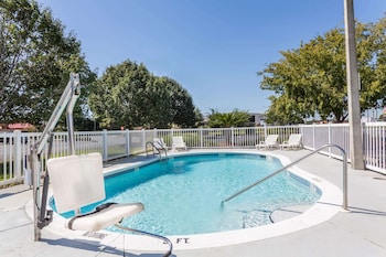 microtel inn and suites by wyndham marianna